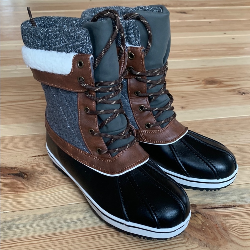 Dream Pairs Monte Black/Grey Faux Fur Lined Boots Size 9